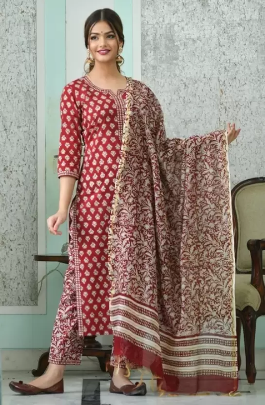 Maroon_ Round Neck Floral Print Kurta, pant and dupatta set