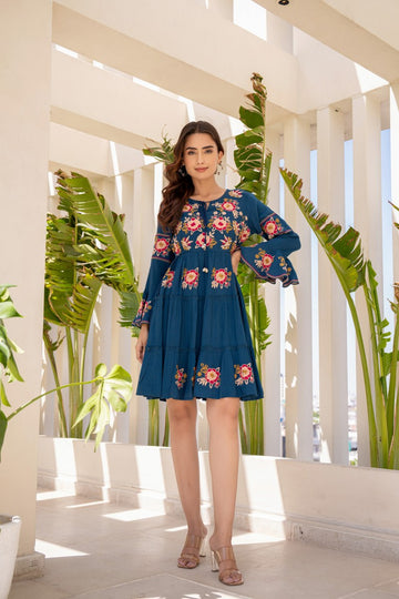 Elegant Summer Floral Short Dress with Ruffled Sleeves